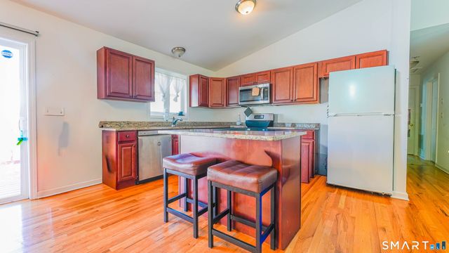 45 Daytona Street, West Haven, CT 06516