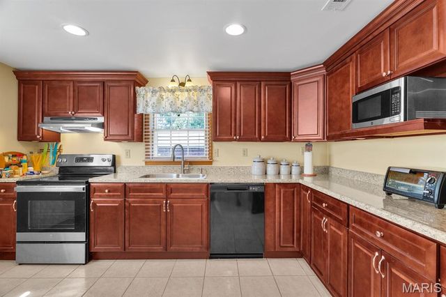 2365 Saint Paul Road, St Paul, MO 63366