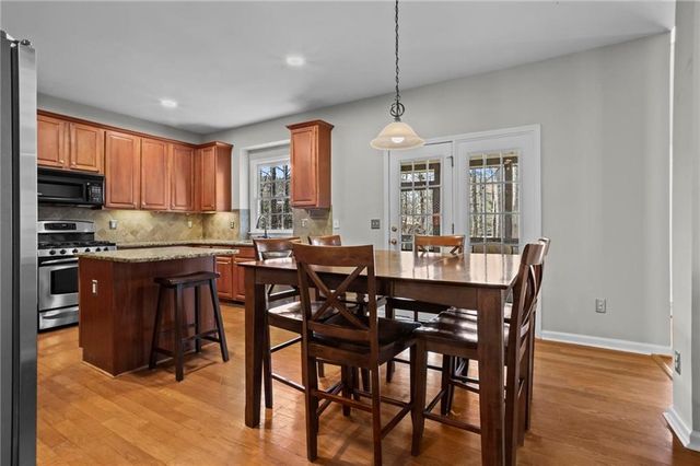 700 Parkside Drive, Woodstock, GA 30188