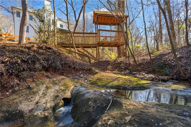 700 Parkside Drive, Woodstock, GA 30188