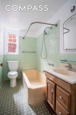 140 Cabrini Blvd Apt 53, New York City, NY 10033