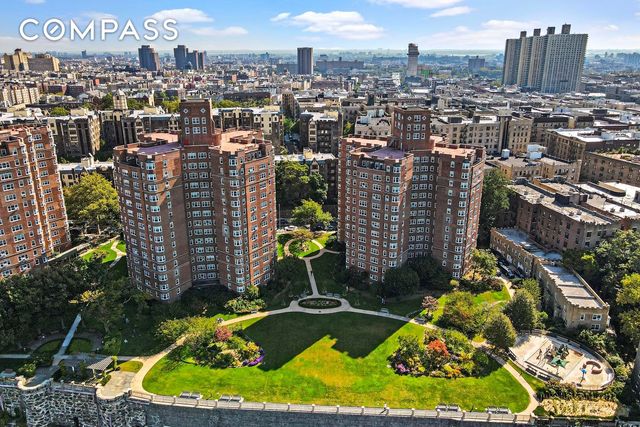 140 Cabrini Blvd Apt 53, New York City, NY 10033