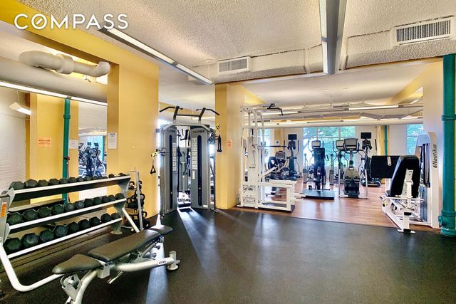 140 Cabrini Blvd Apt 53, New York City, NY 10033