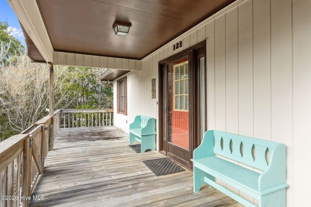 128 Doe Drive, Emerald Isle, NC 28594