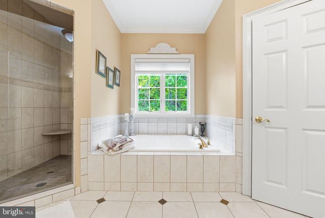 250 ROCKSVILLE RD, Southampton, PA 18966