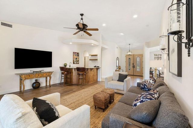 47210 Heliotrope Drive, Palm Desert, CA 92260