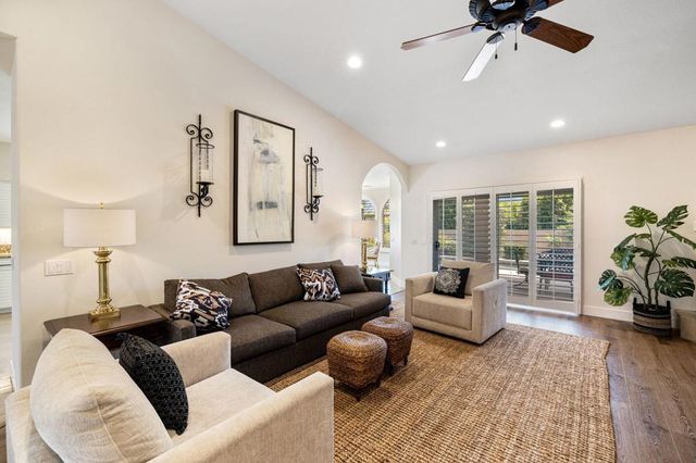 47210 Heliotrope Drive, Palm Desert, CA 92260