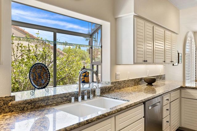 47210 Heliotrope Drive, Palm Desert, CA 92260