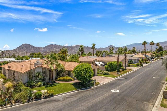 47210 Heliotrope Drive, Palm Desert, CA 92260