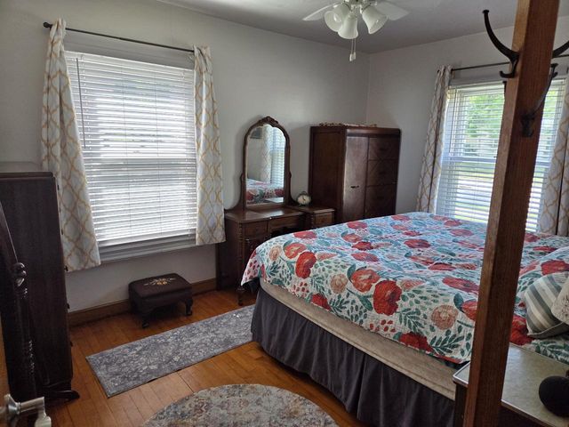 1117 Adams AVENUE, Oshkosh, WI 54902