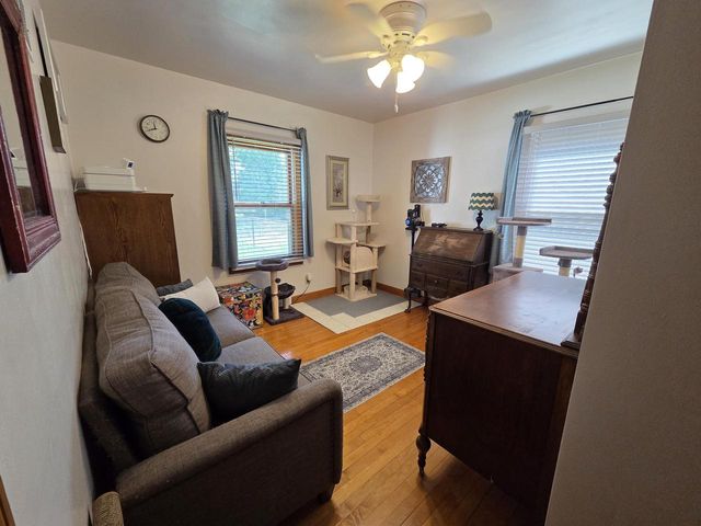 1117 Adams AVENUE, Oshkosh, WI 54902