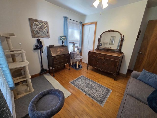 1117 Adams AVENUE, Oshkosh, WI 54902