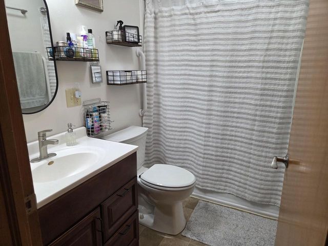 1117 Adams AVENUE, Oshkosh, WI 54902
