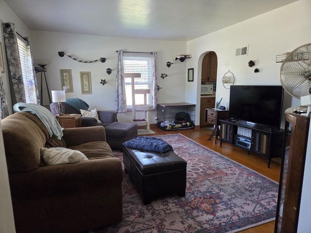 1117 Adams AVENUE, Oshkosh, WI 54902