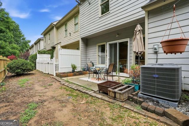 1243 Harris Commons Place, Roswell, GA 30076