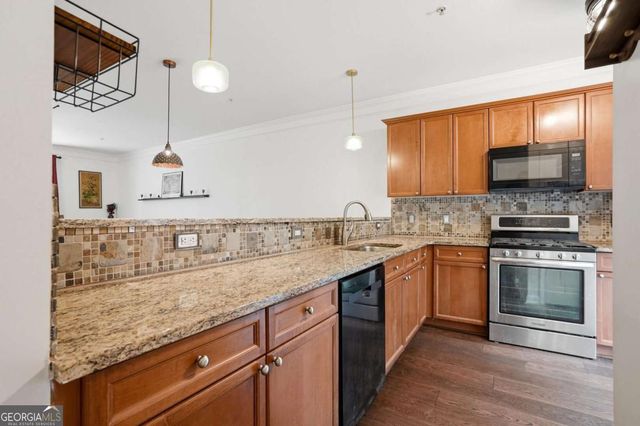 1243 Harris Commons Place, Roswell, GA 30076