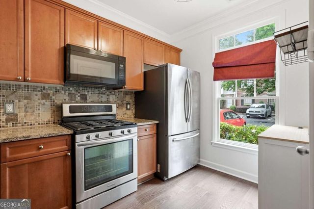 1243 Harris Commons Place, Roswell, GA 30076