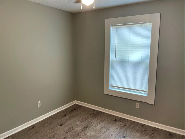 2718 E 10th Street, Lubbock, TX 79403