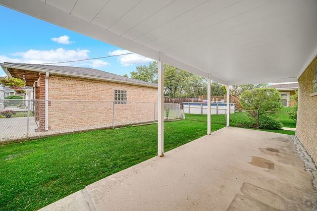 7636 W Strong Street, Norridge, IL 60706