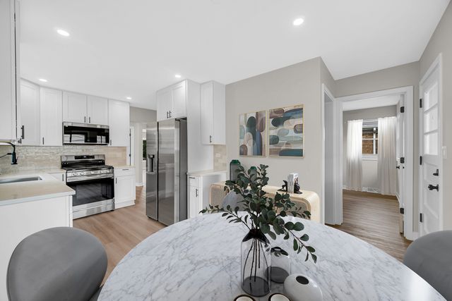 7636 W Strong Street, Norridge, IL 60706