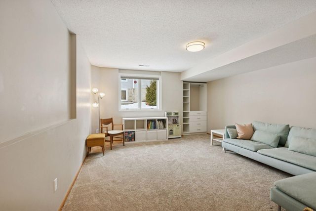 628 3rd Avenue NE, Minneapolis, MN 55413