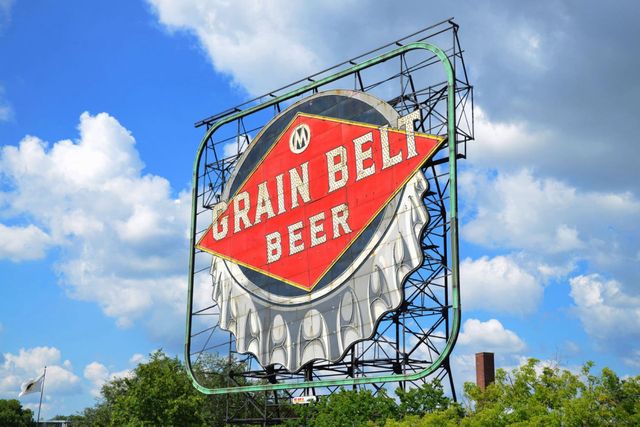 628 3rd Avenue NE, Minneapolis, MN 55413