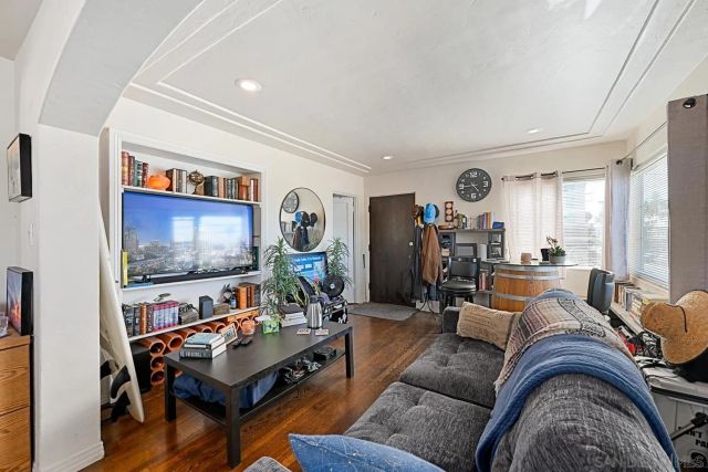 4491 33rd Pl., San Diego, CA 92116
