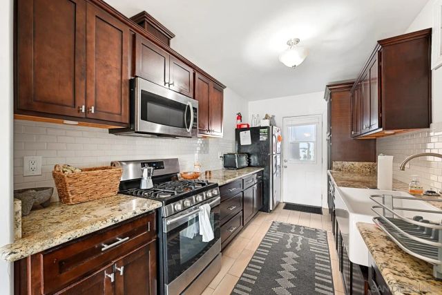 4491 33rd Pl., San Diego, CA 92116
