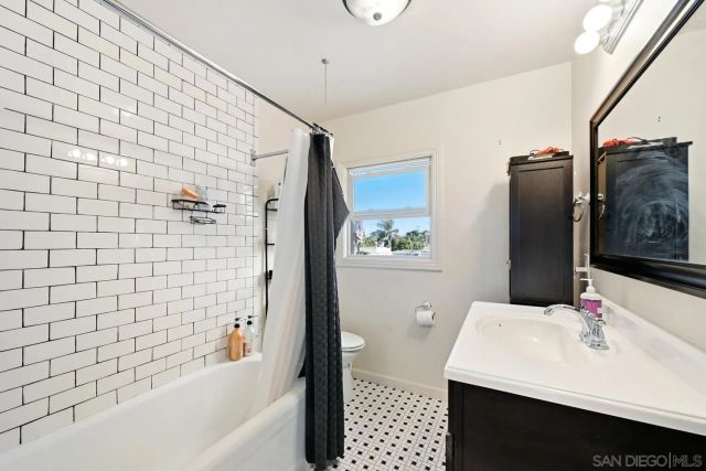 4491 33rd Pl., San Diego, CA 92116
