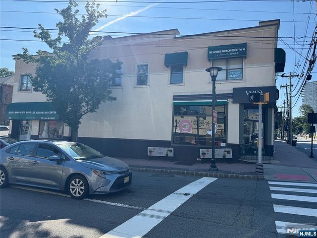 302 Main 202A, 202B, Fort Lee, NJ 07024