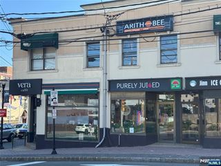 302 Main 202A, 202B, Fort Lee, NJ 07024