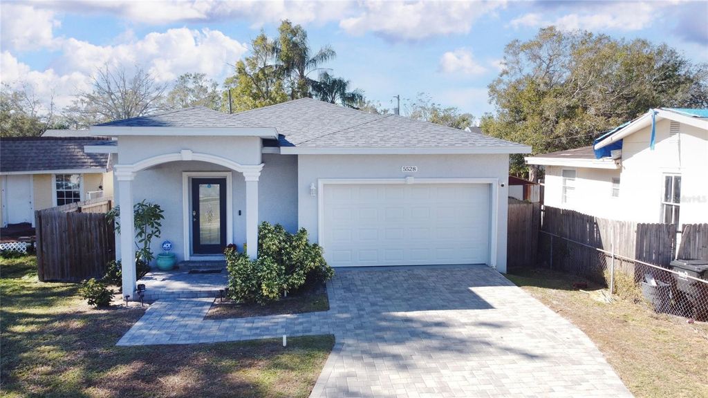 5528 40TH STREET N, St Petersburg, FL 33714
