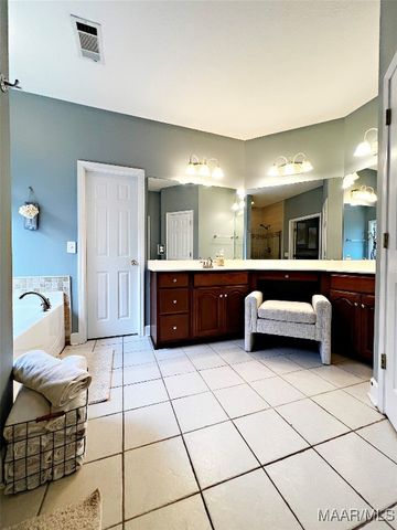 267 RIVER BIRCH Circle, Wetumpka, AL 36093