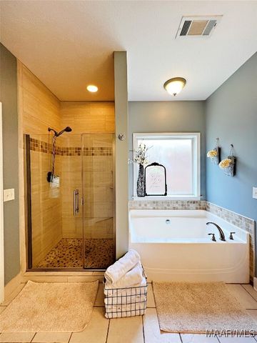 267 RIVER BIRCH Circle, Wetumpka, AL 36093