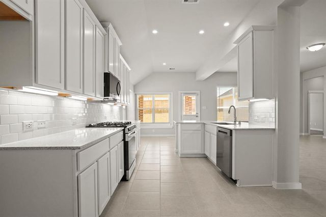 112 Dina Lane, Montgomery, TX 77356