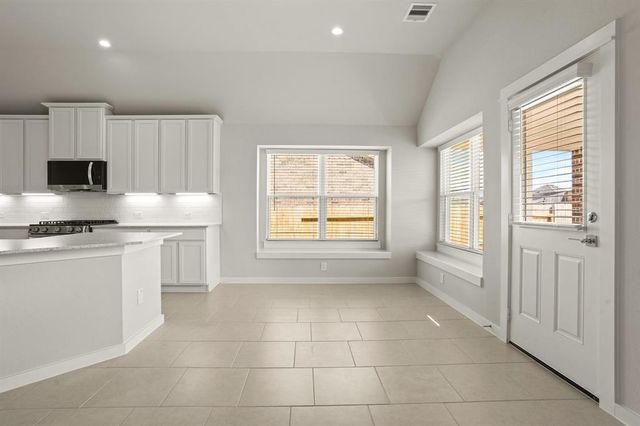 112 Dina Lane, Montgomery, TX 77356