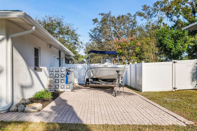 354 BURKE ROAD, Venice, FL 34293