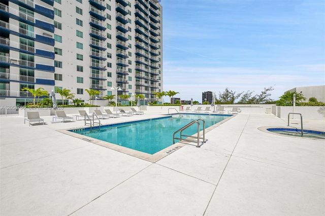 275 NE 18th St 1809, Miami, FL 33132