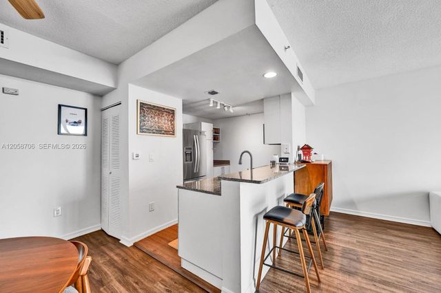 275 NE 18th St 1809, Miami, FL 33132
