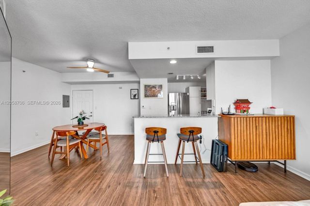 275 NE 18th St 1809, Miami, FL 33132