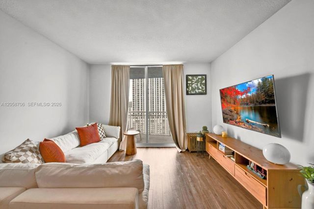 275 NE 18th St 1809, Miami, FL 33132