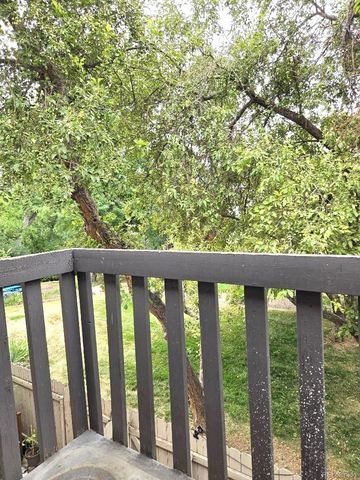 3550 S Harlan Street 220, Denver, CO 80235