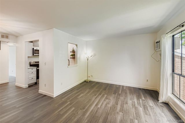 3550 S Harlan Street 220, Denver, CO 80235