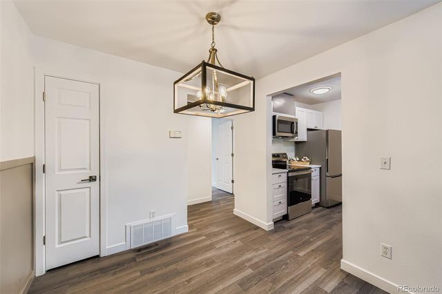 3550 S Harlan Street 220, Denver, CO 80235