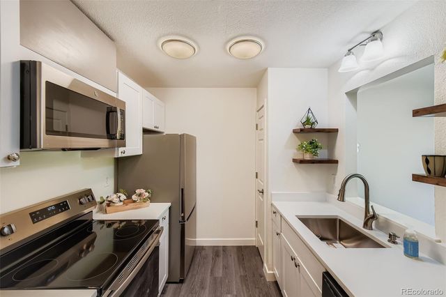 3550 S Harlan Street 220, Denver, CO 80235