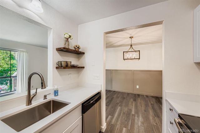 3550 S Harlan Street 220, Denver, CO 80235