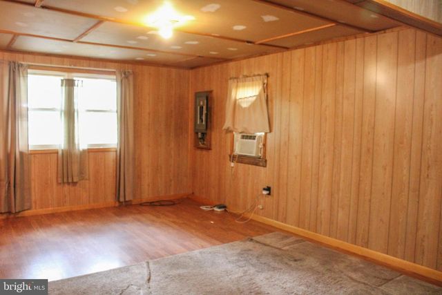 4547 ALUM SPRINGS RD, Edinburg, VA 22824