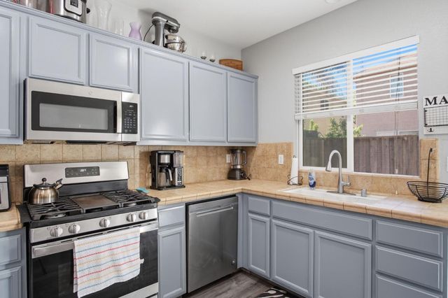 6219 Howard Ave, Riverbank, CA 95367