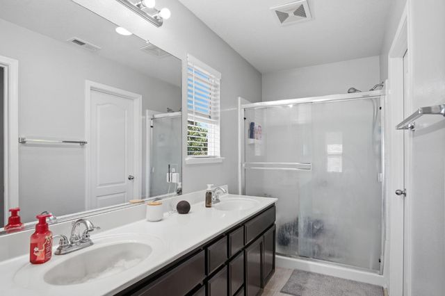 6219 Howard Ave, Riverbank, CA 95367