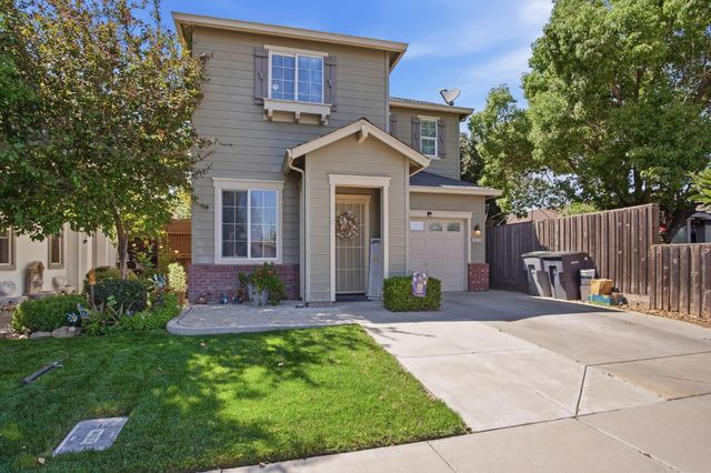 6219 Howard Ave, Riverbank, CA 95367